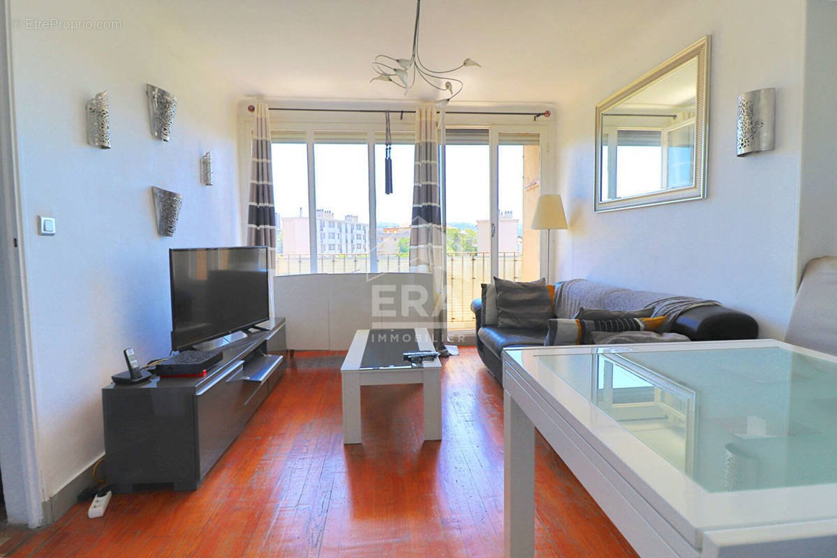 Appartement à MARSEILLE-10E