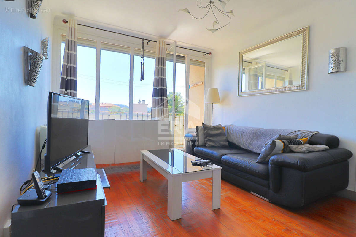 Appartement à MARSEILLE-10E