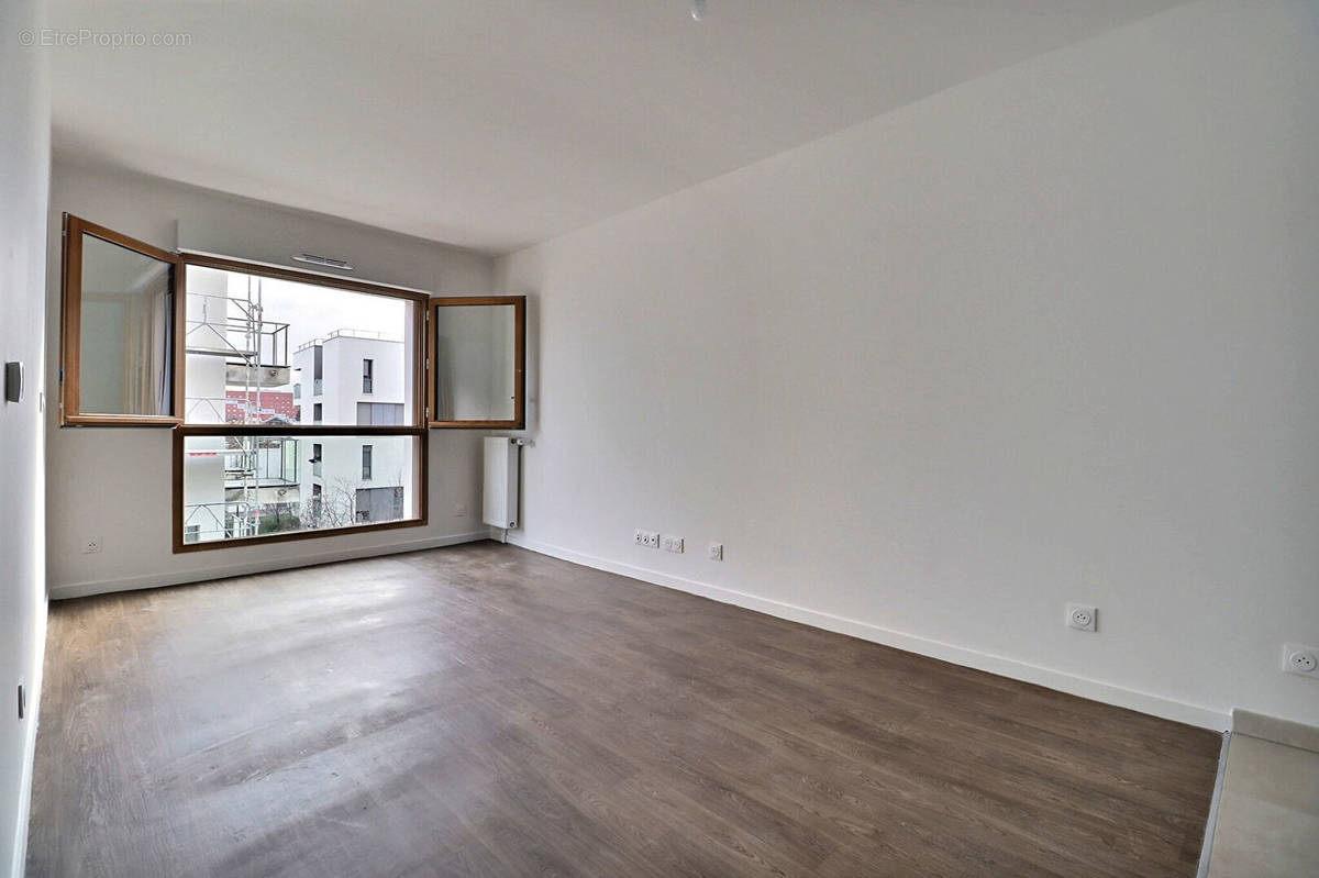 Appartement à AUBERVILLIERS