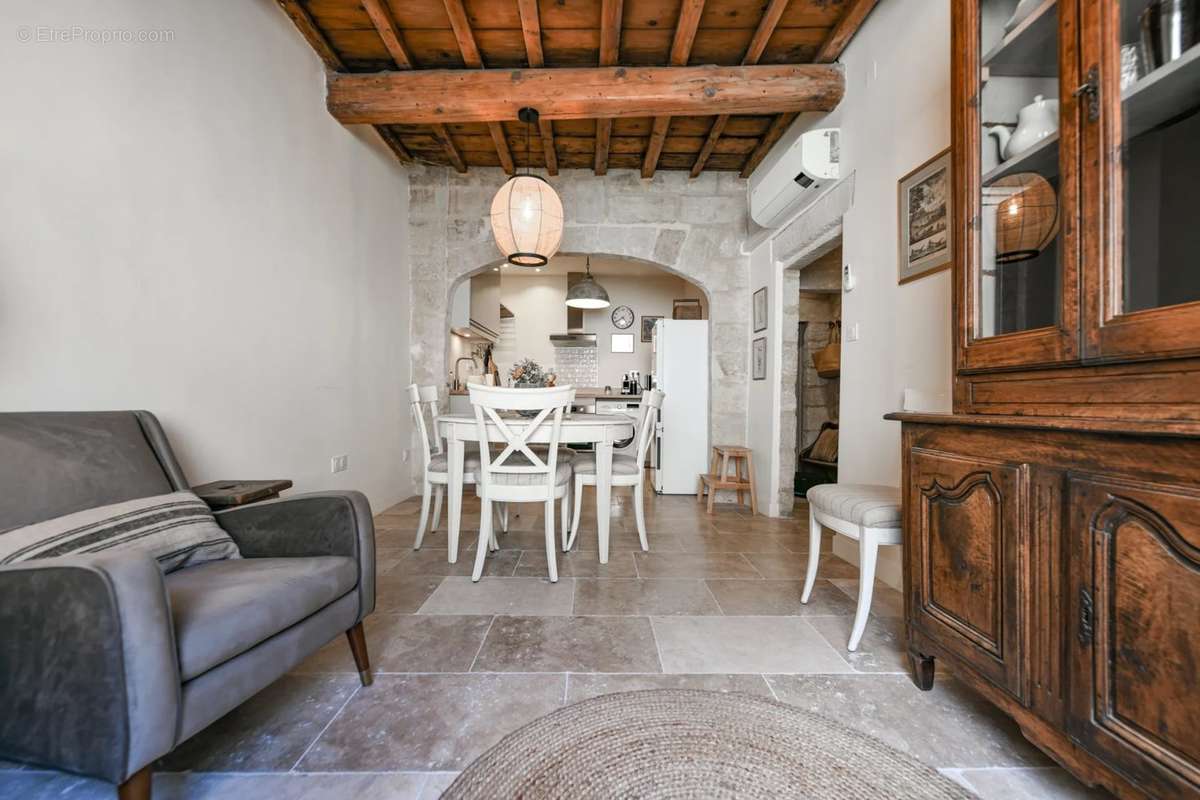 Appartement à UZES