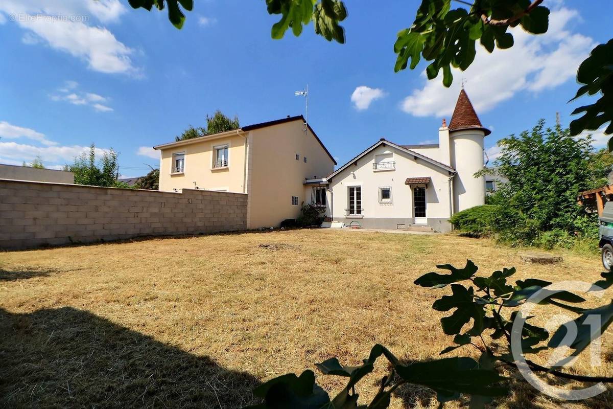 Maison à AULNAY-SOUS-BOIS