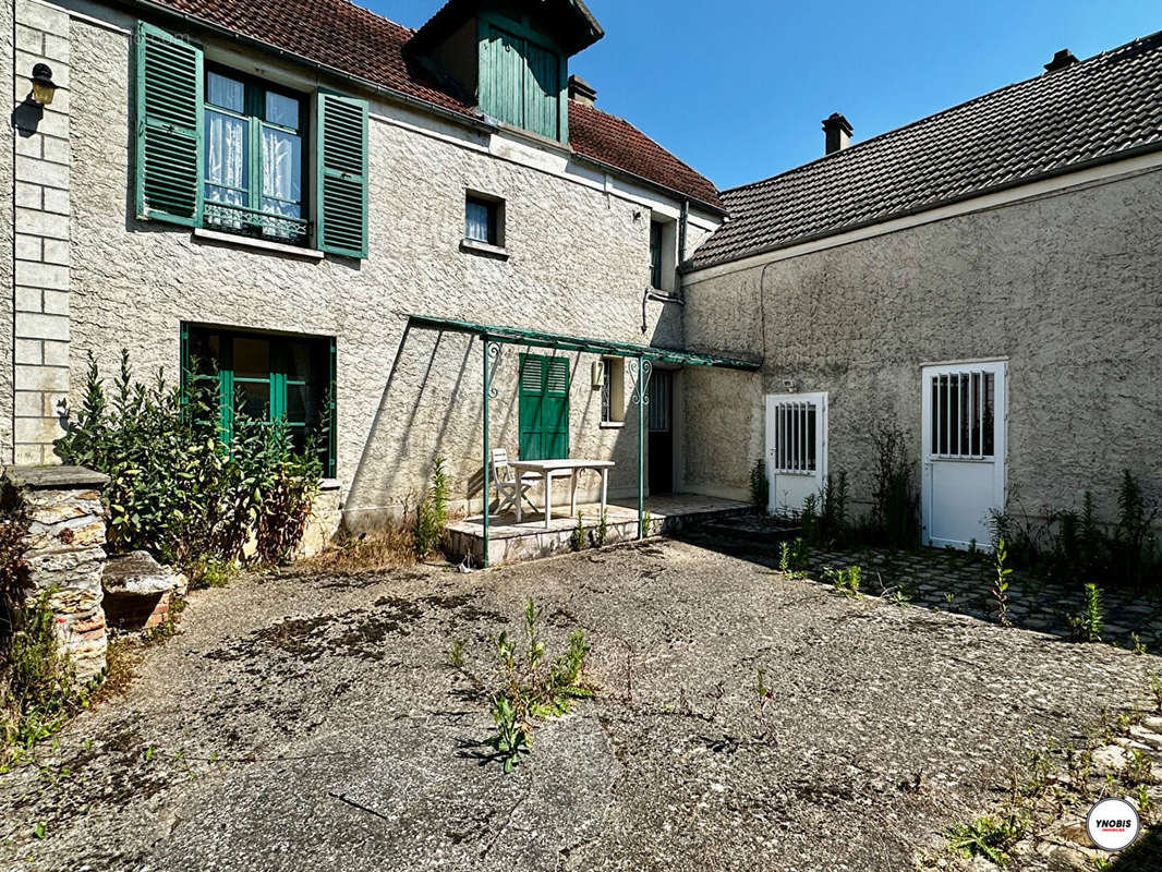 Appartement à MORAINVILLIERS