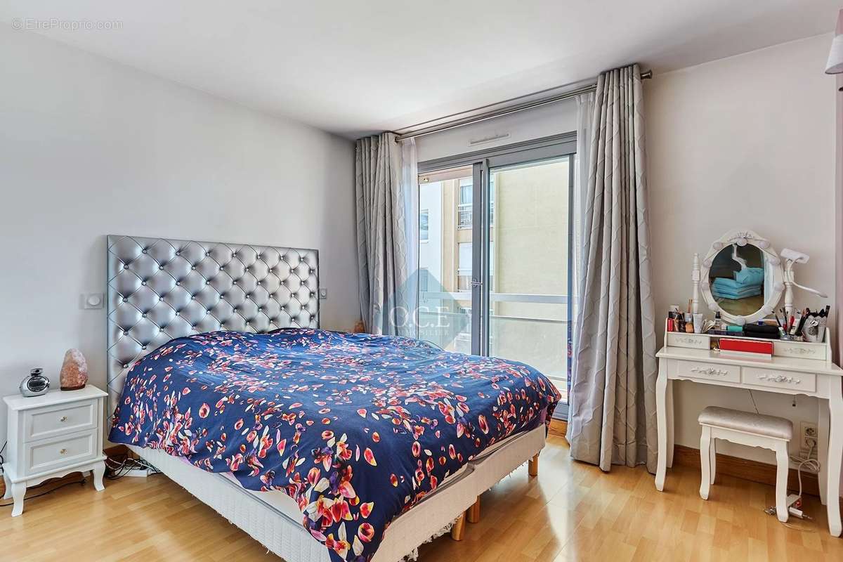 Appartement à PARIS-11E