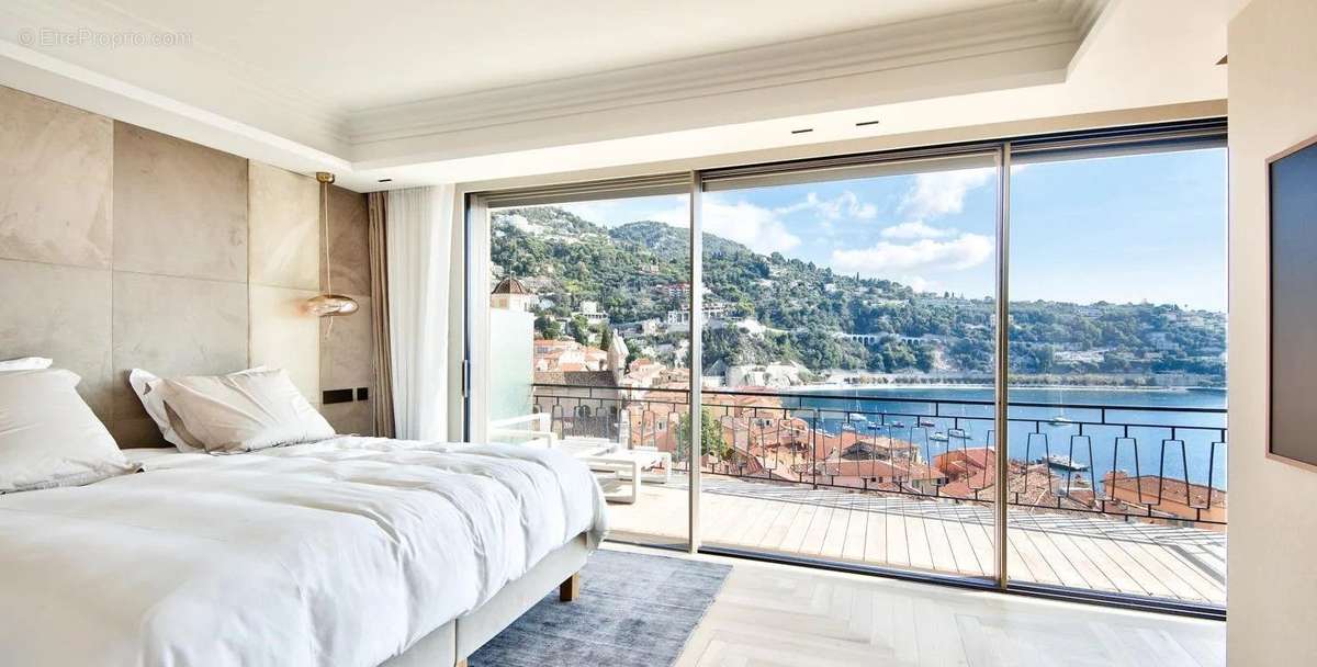 Appartement à VILLEFRANCHE-SUR-MER