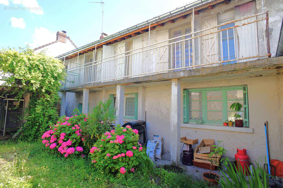 Maison à CHARMOY