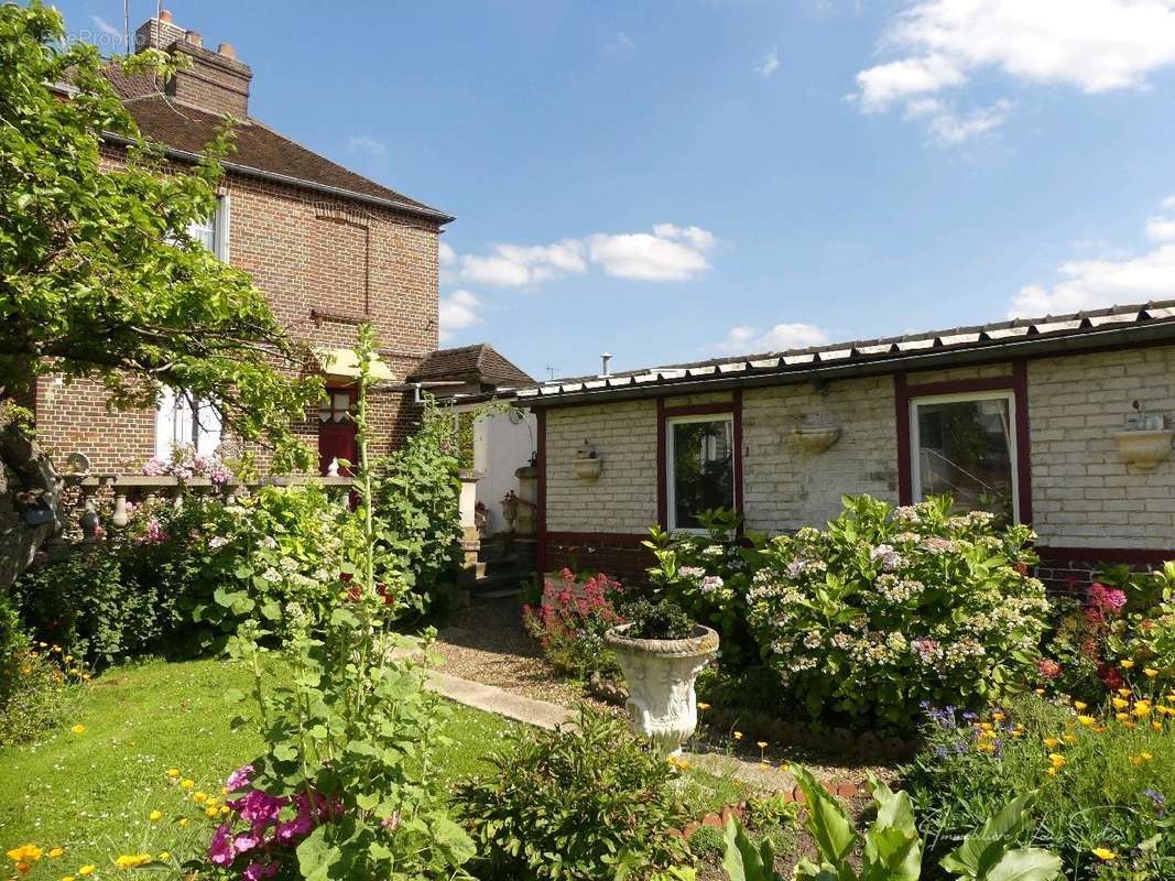 Maison à BEAUVAIS