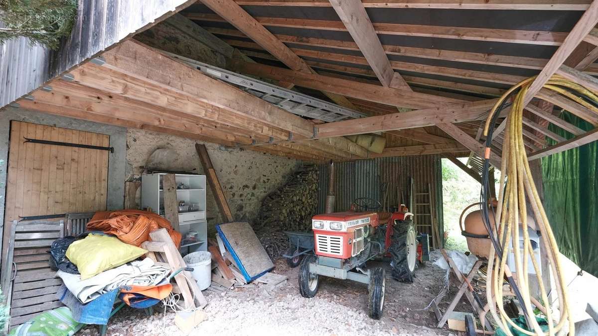 Maison à OUROUX-EN-MORVAN