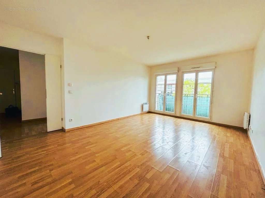 Appartement à MORANGIS