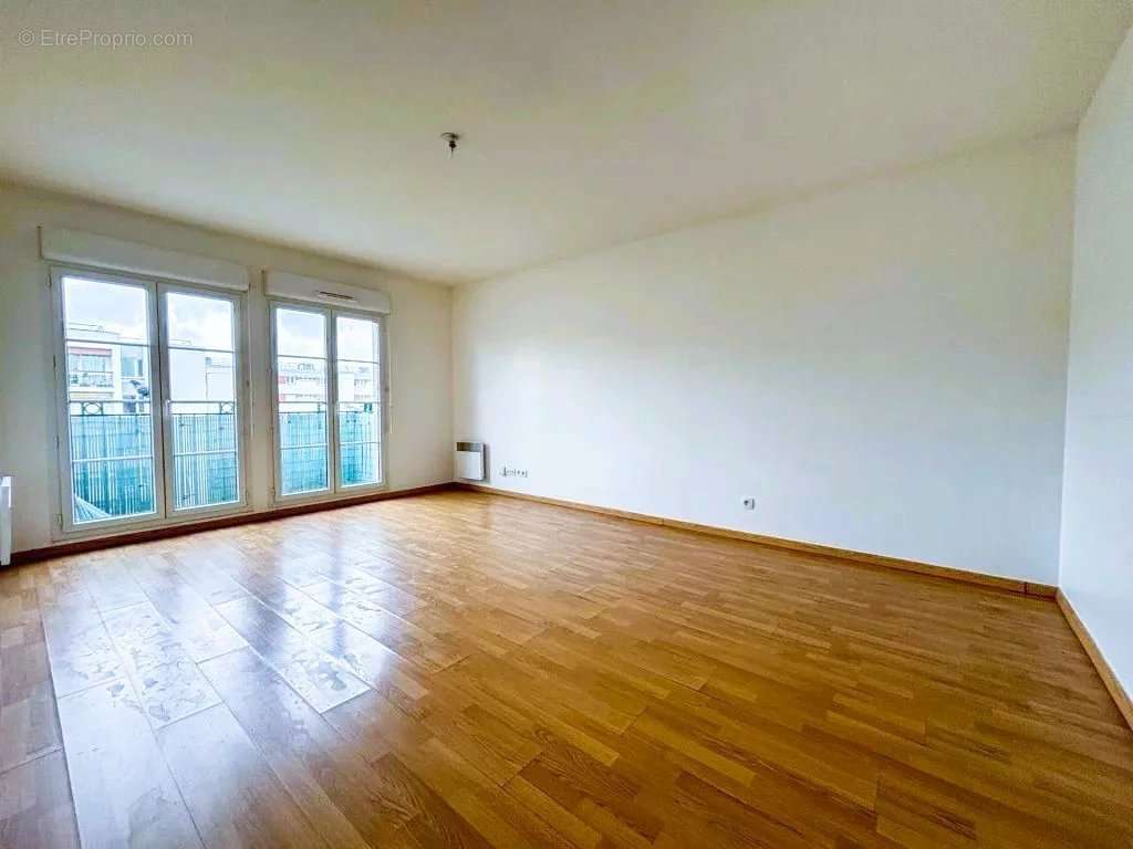 Appartement à MORANGIS