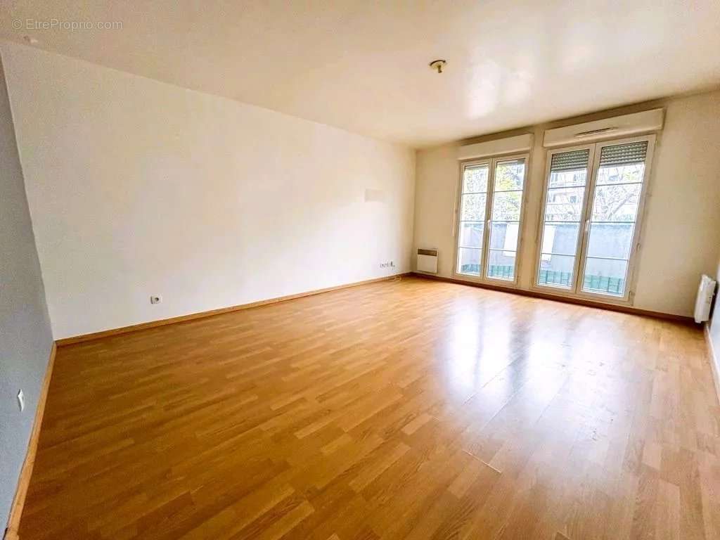 Appartement à MORANGIS