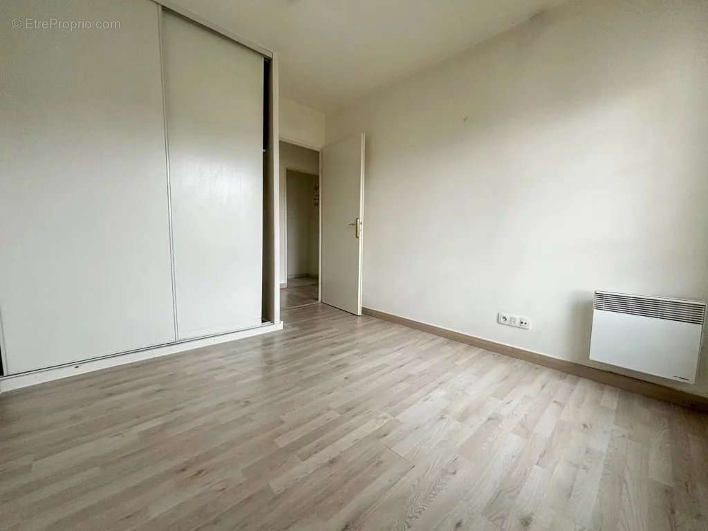 Appartement à MORANGIS