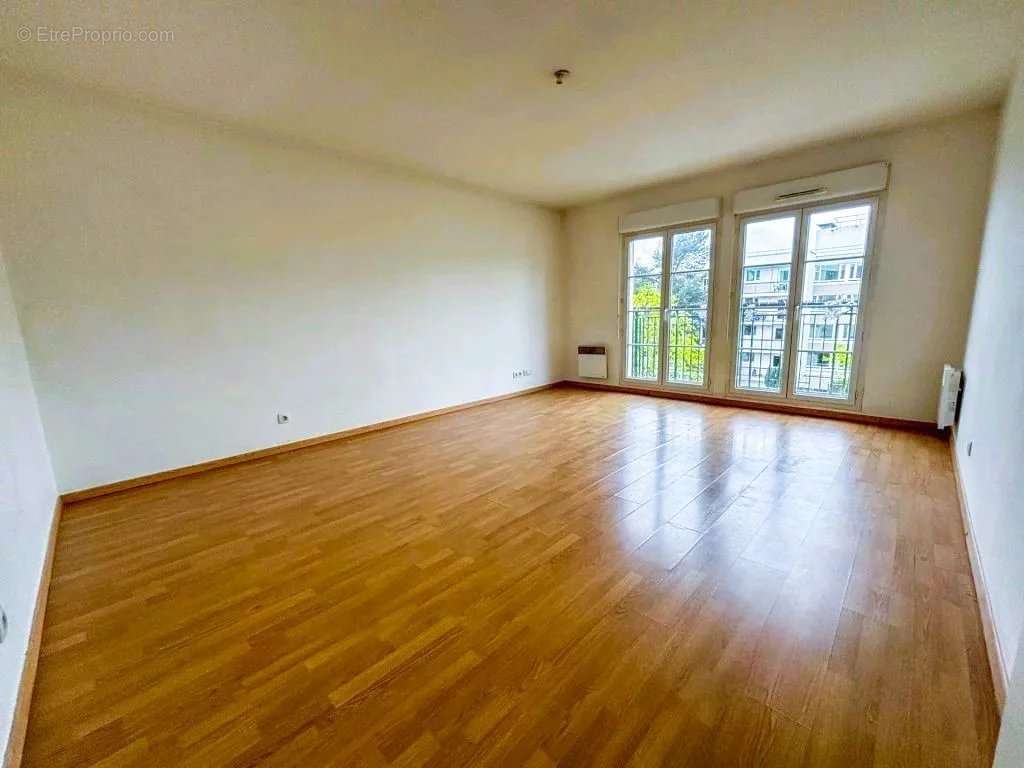 Appartement à MORANGIS