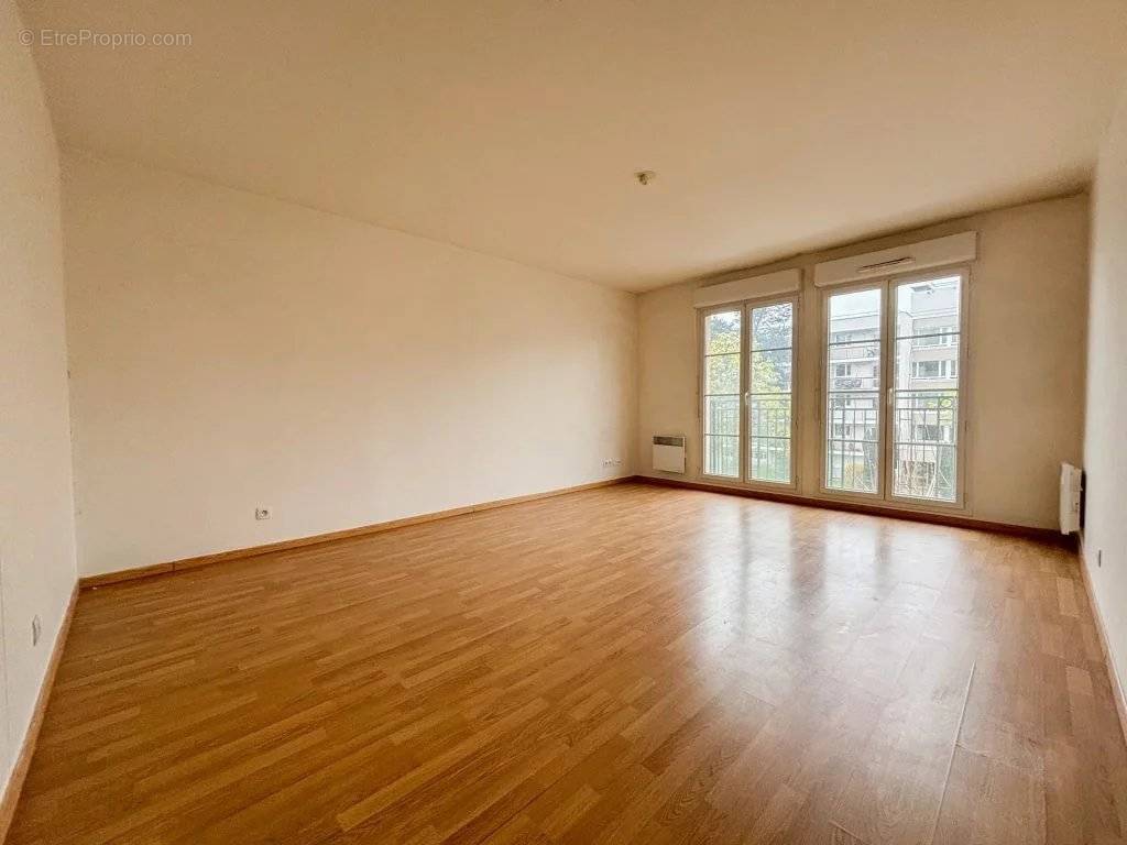 Appartement à MORANGIS