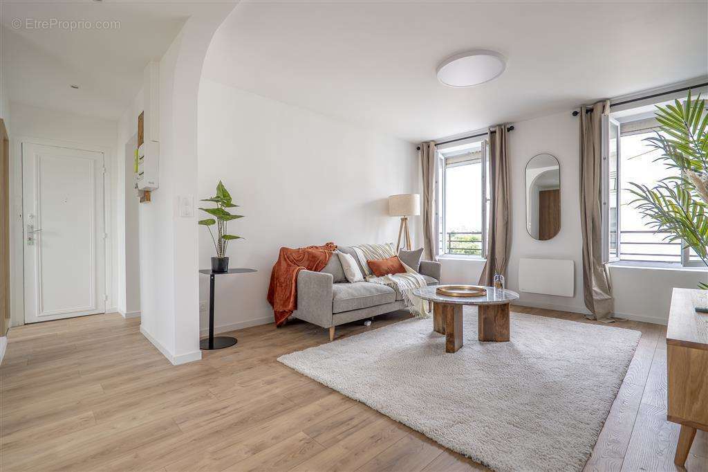 Appartement à SAINT-MAUR-DES-FOSSES