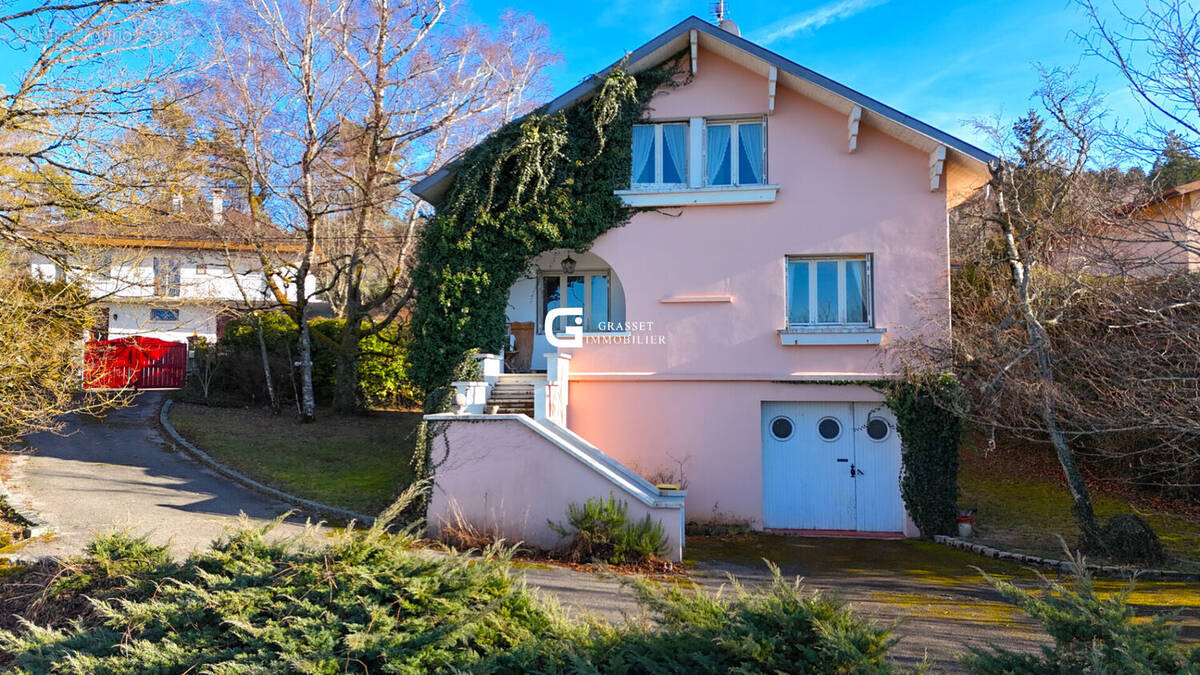 Maison à OYONNAX