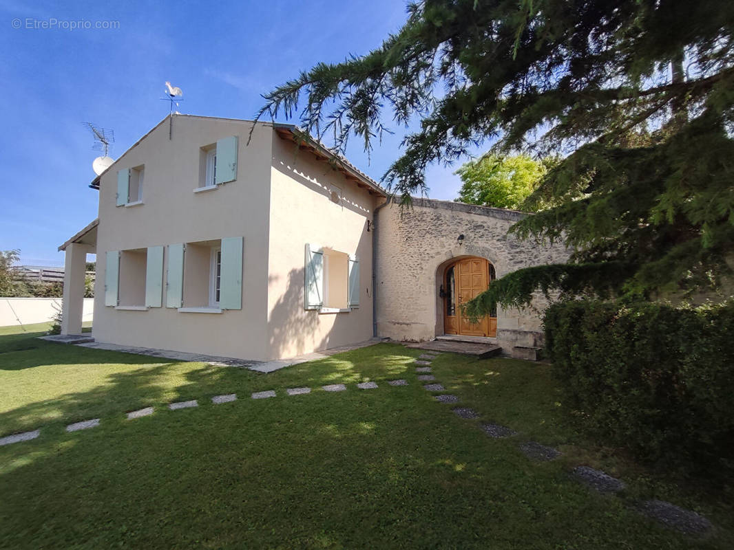 Maison à SAINT-FORT-SUR-GIRONDE