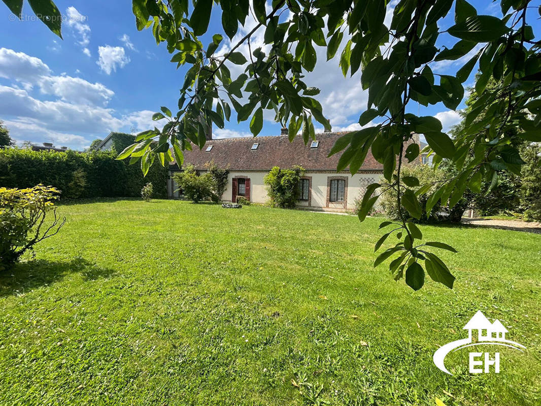 Maison à LES BARILS