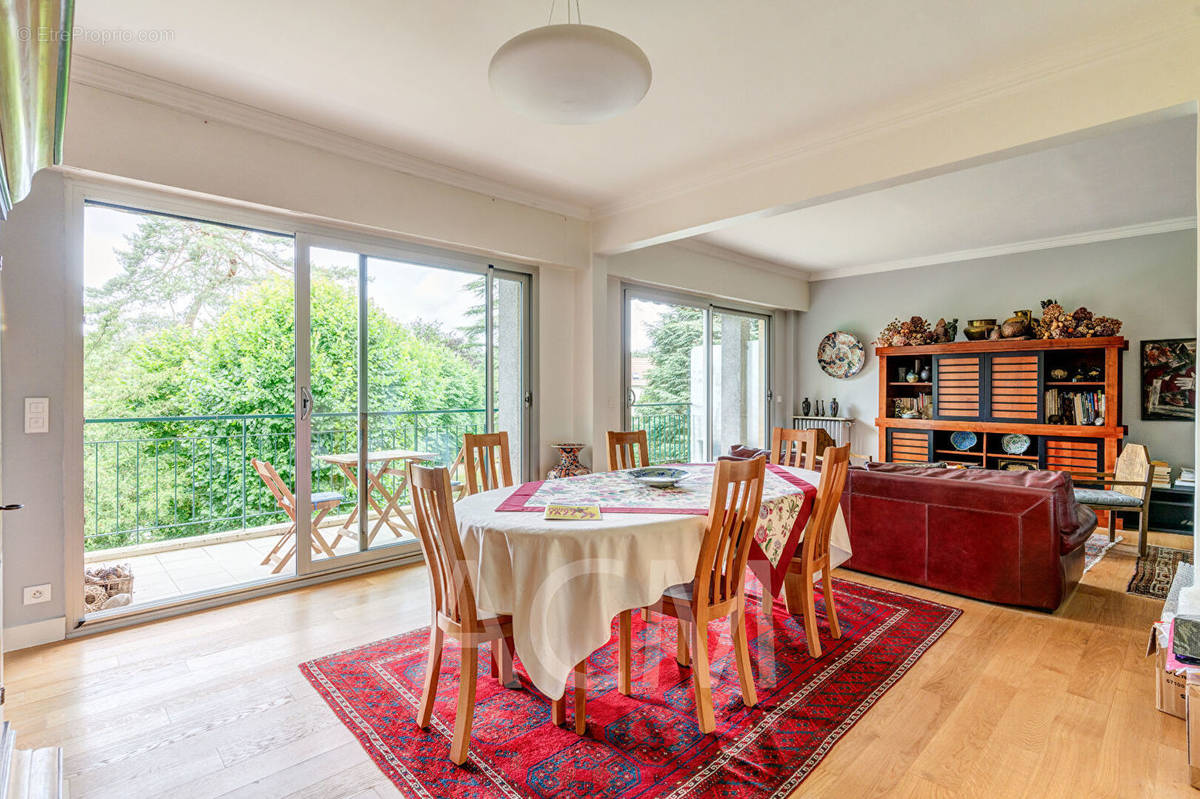 Appartement à MAISONS-LAFFITTE