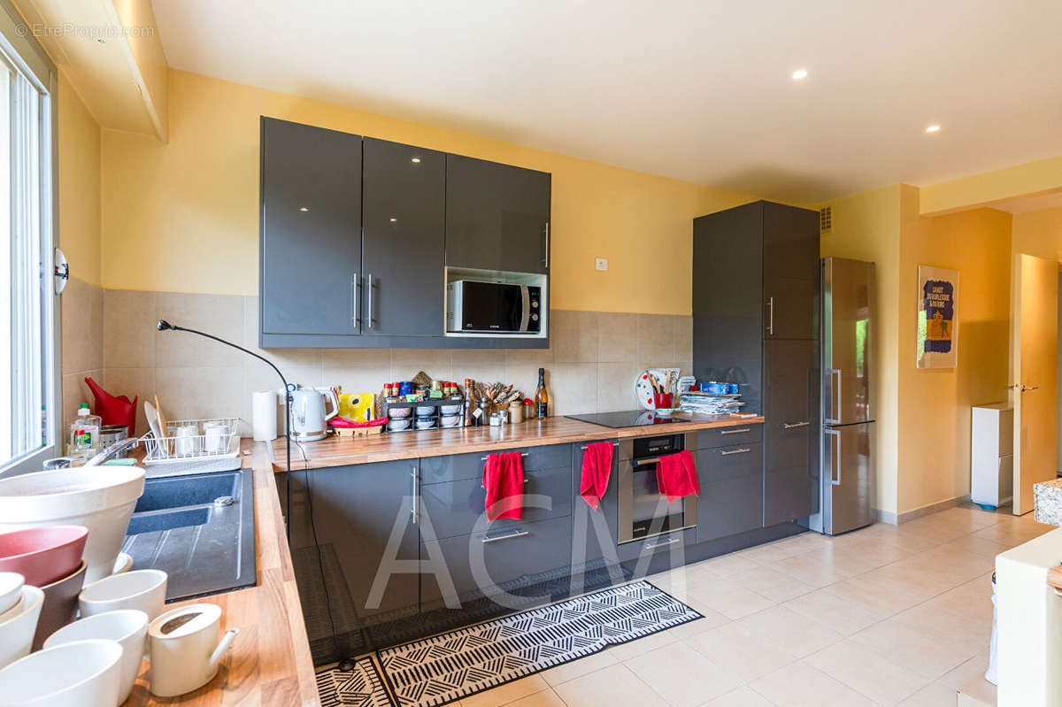 Appartement à MAISONS-LAFFITTE