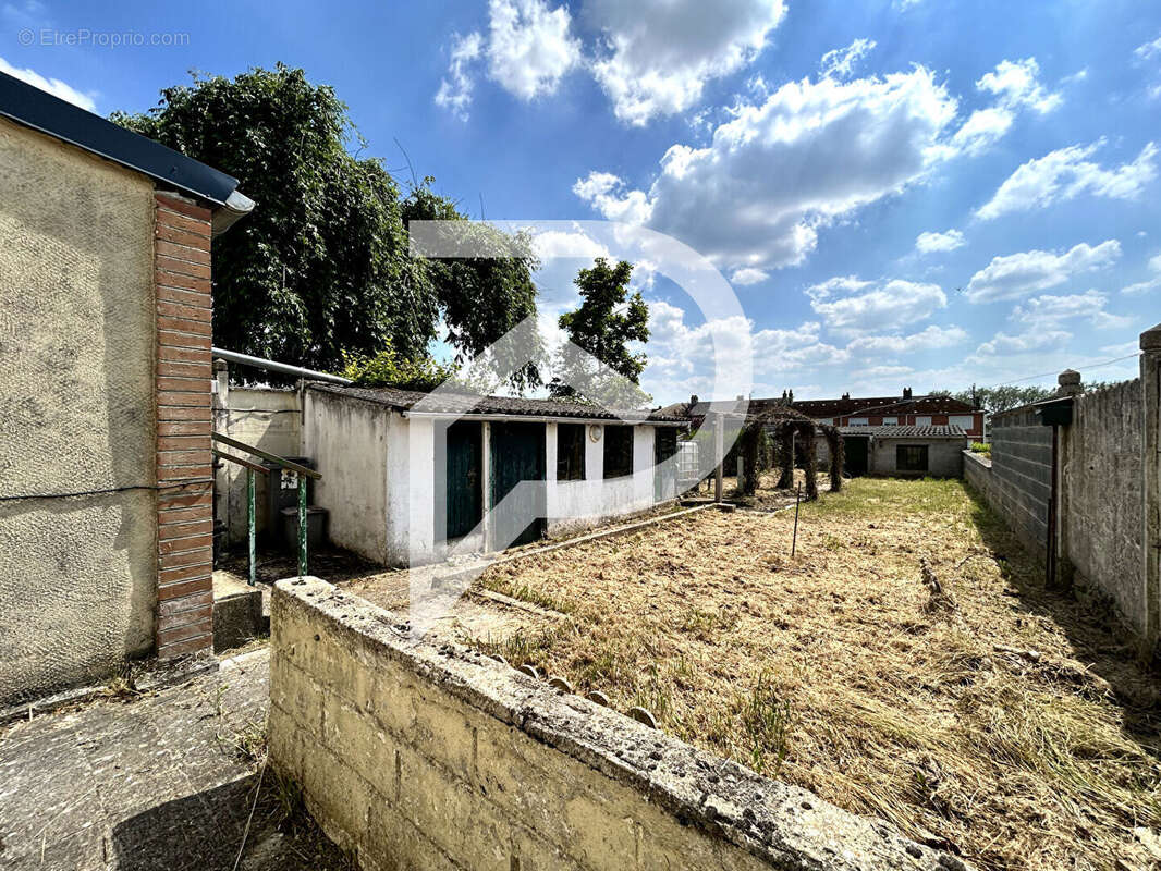 Maison à LE CATEAU-CAMBRESIS