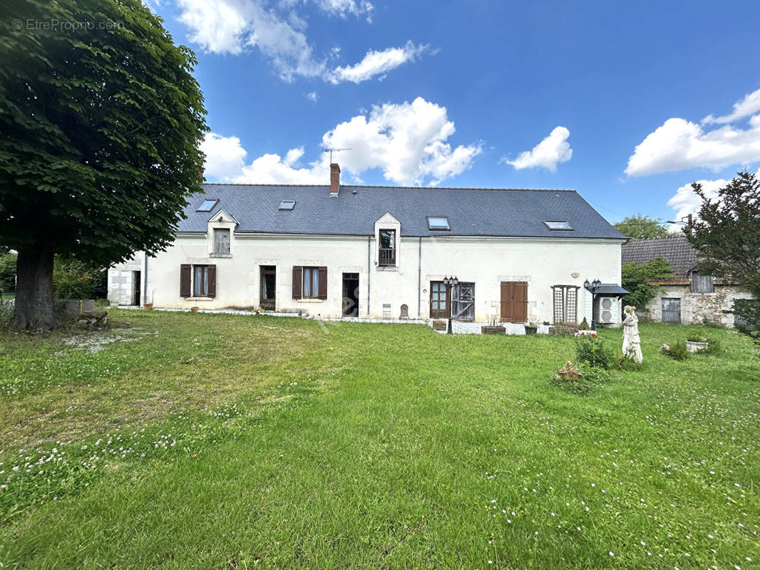 Maison à POULAINES