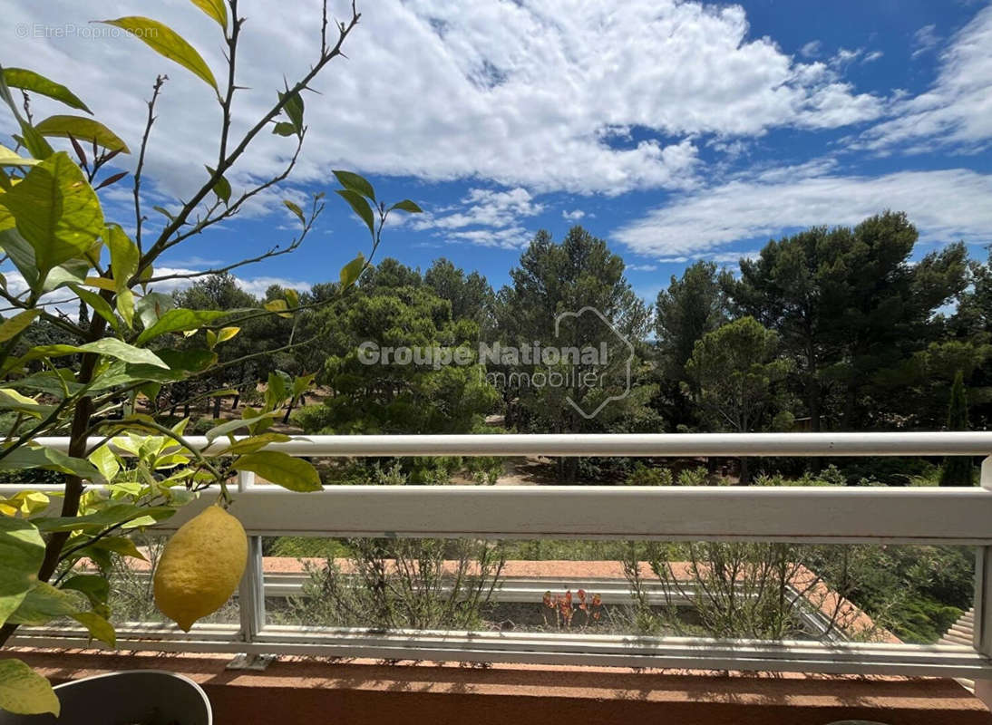 Appartement à VILLENEUVE-LES-AVIGNON