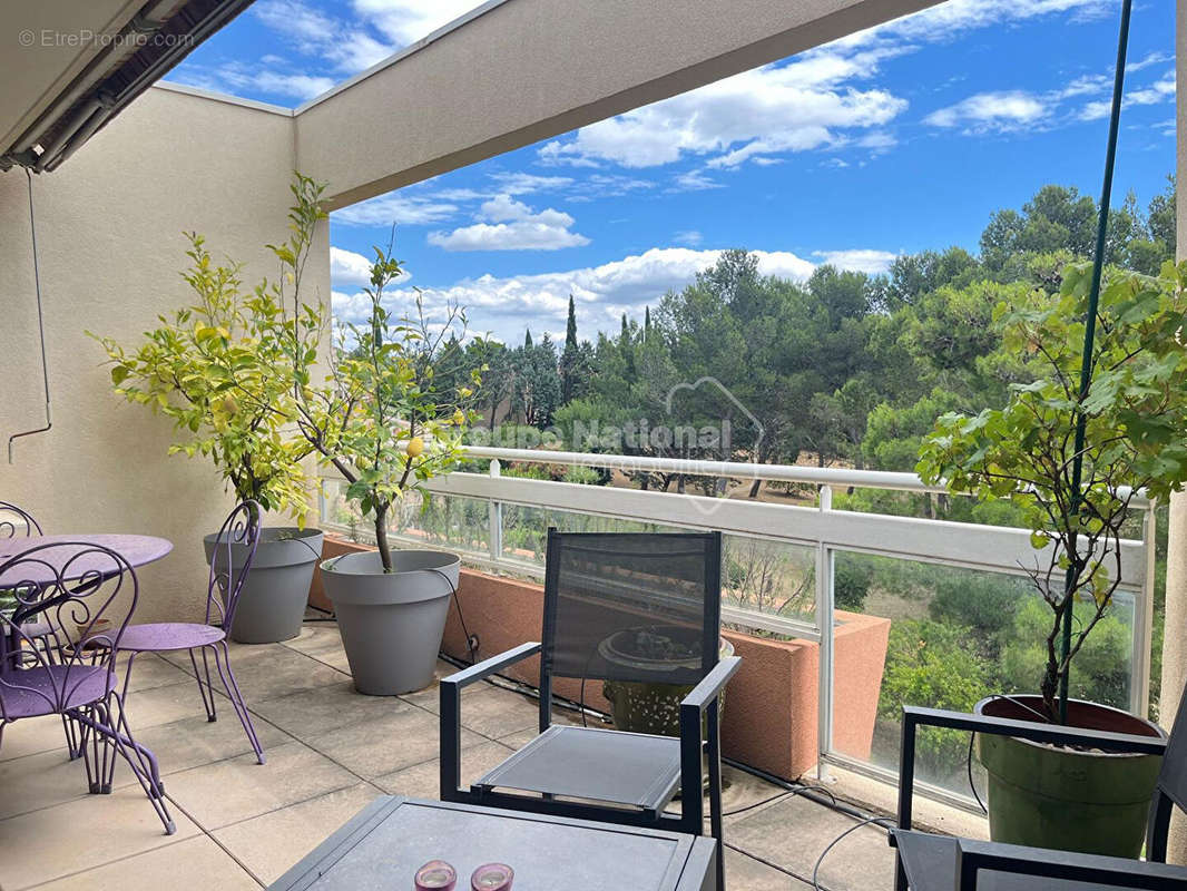 Appartement à VILLENEUVE-LES-AVIGNON