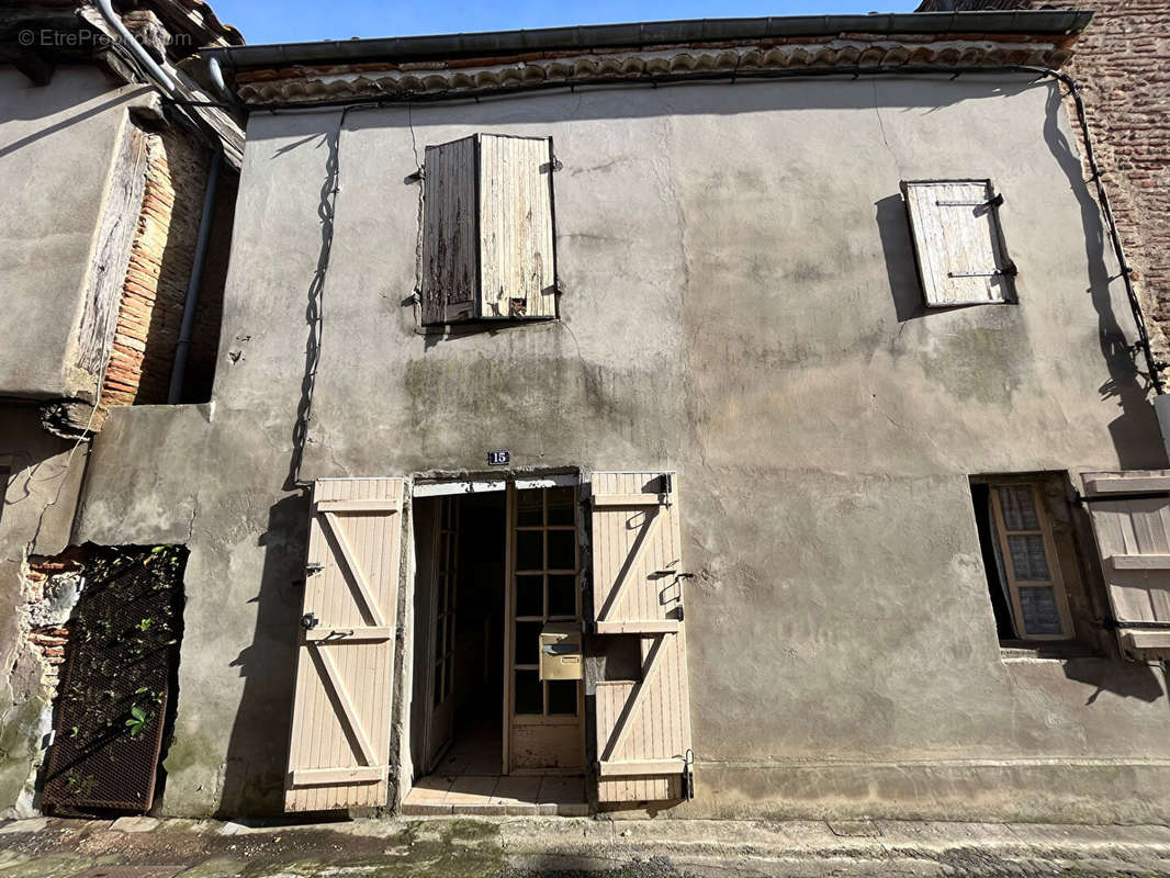 Maison à SAINTE-LIVRADE-SUR-LOT