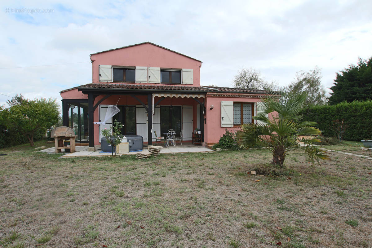 Maison à GRANGES-SUR-LOT