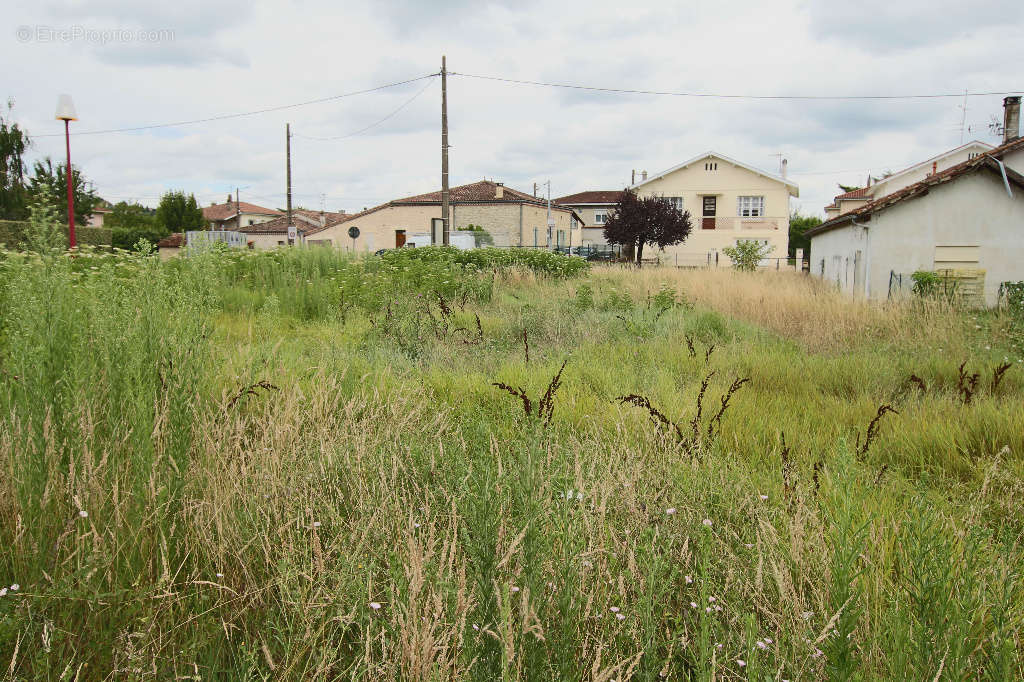 Terrain à VILLENEUVE-SUR-LOT