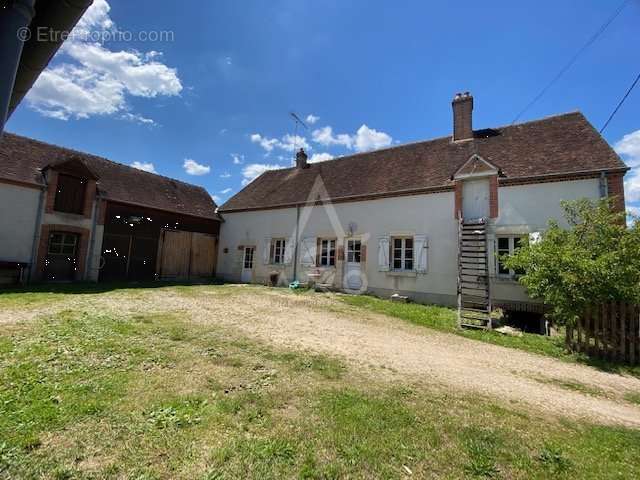 Maison à SAINT-GONDON