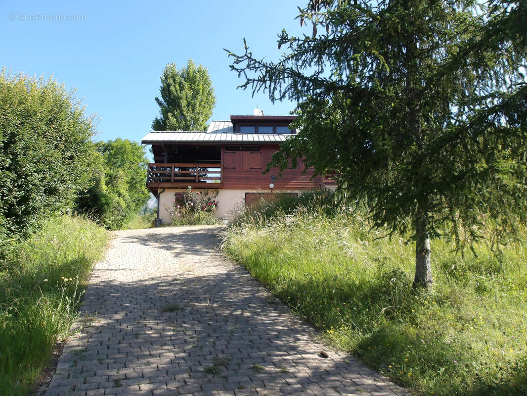 Maison à PRUNIERES