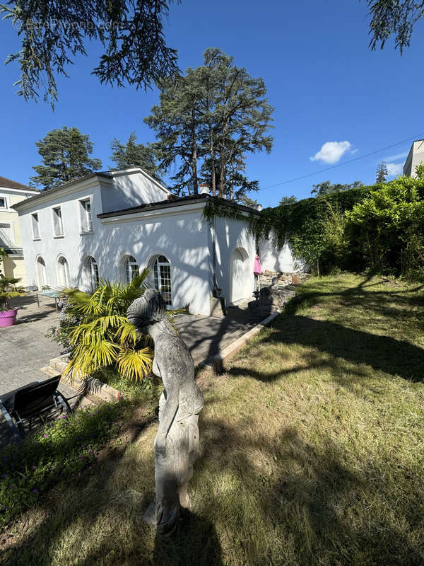 Maison à LA FOUILLOUSE