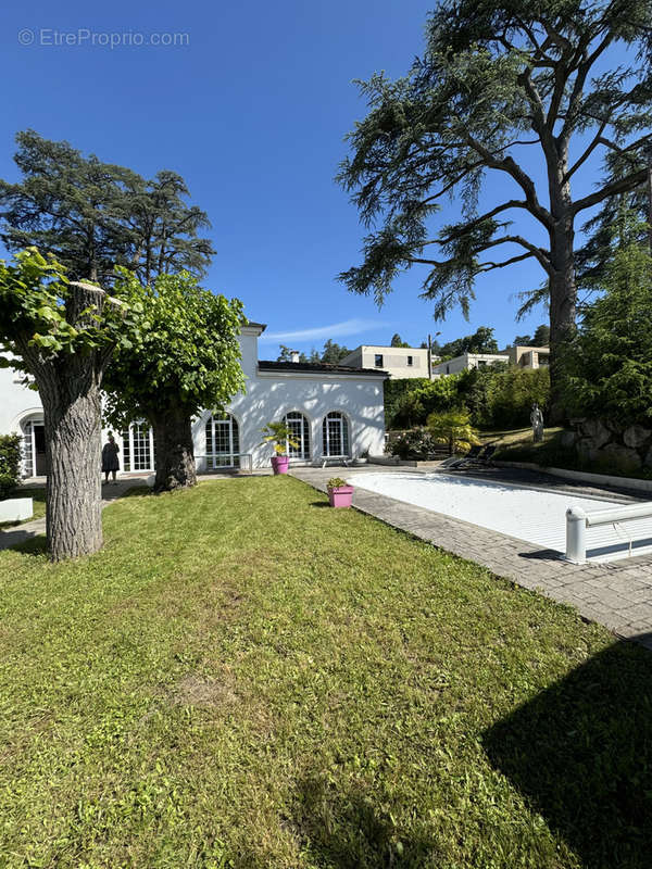 Maison à LA FOUILLOUSE