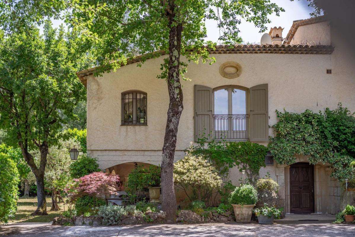 Maison à VALBONNE