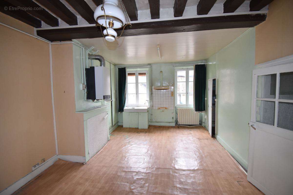 Appartement à COSNE-COURS-SUR-LOIRE