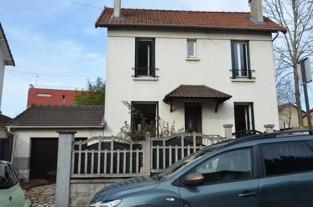 Maison à CHAMPIGNY-SUR-MARNE