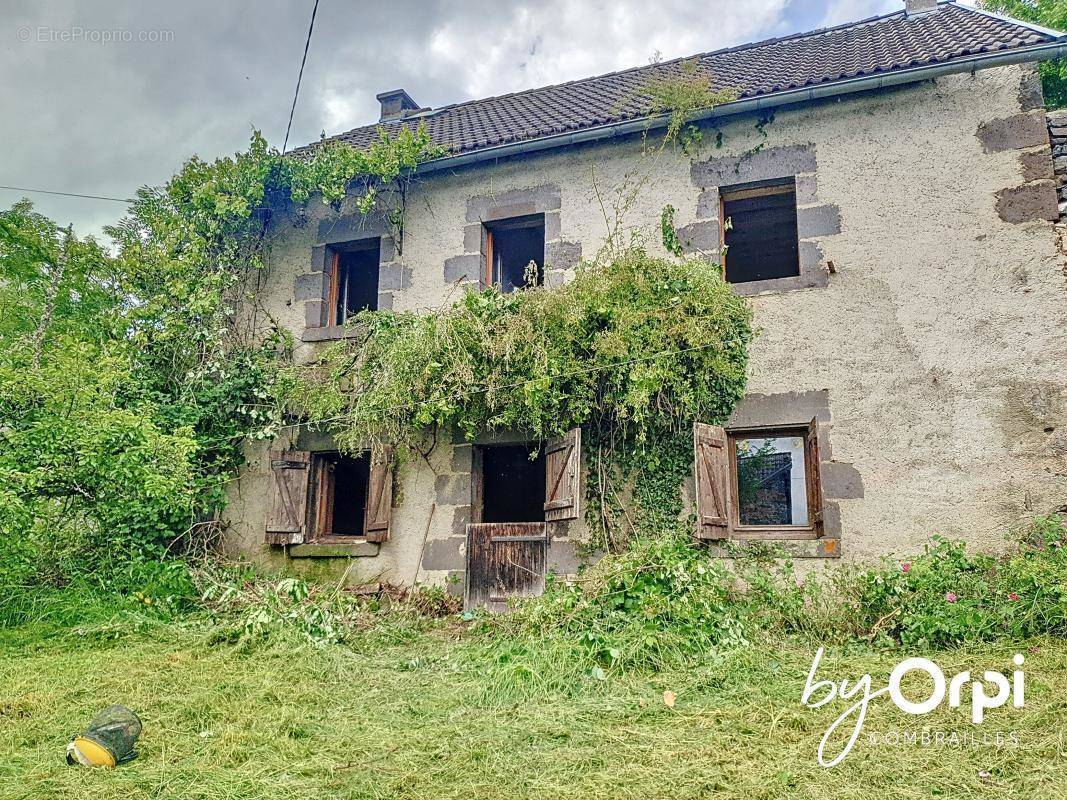 Maison à SAINT-GEORGES-DE-MONS