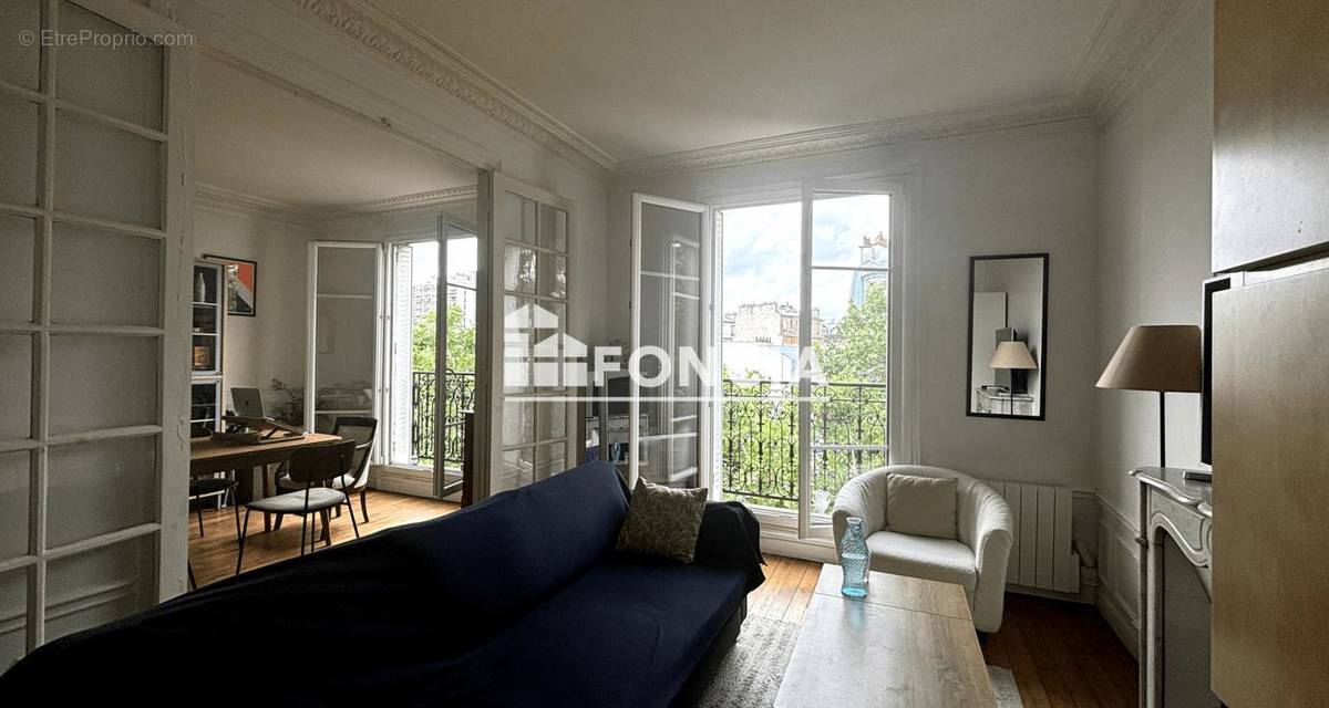 Appartement à PARIS-18E