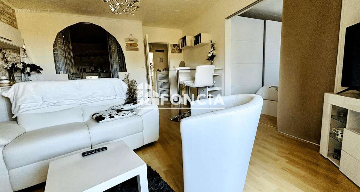 Appartement à HYERES