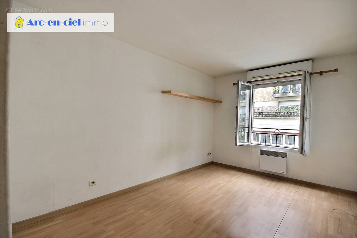 Appartement à PARIS-11E