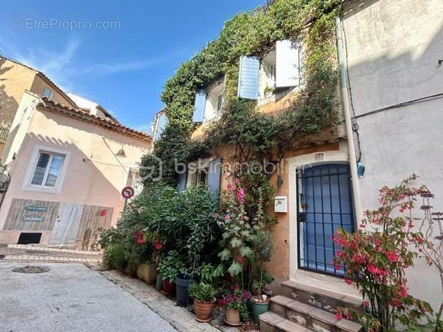 Maison à COGOLIN