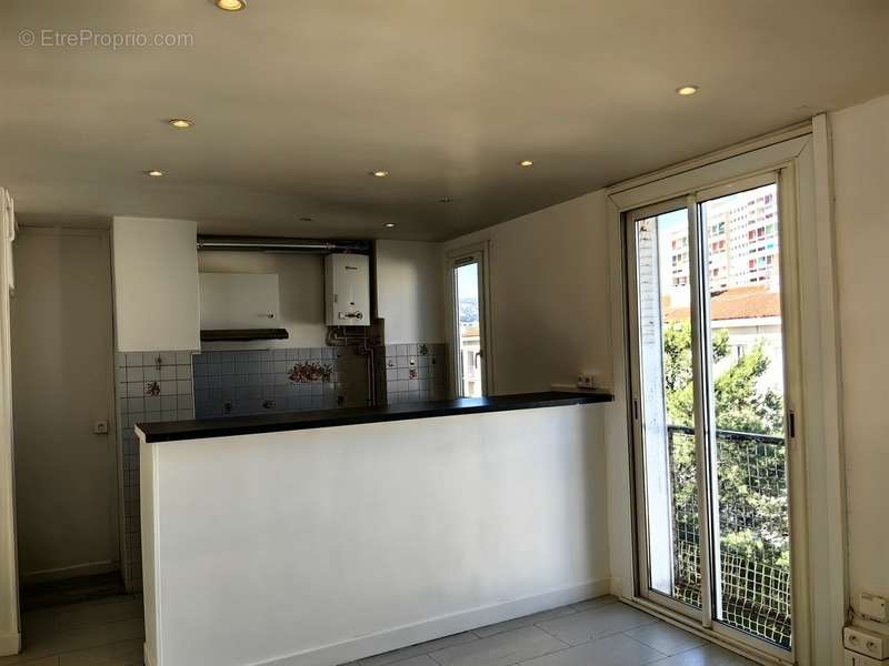 Appartement à MARSEILLE-9E