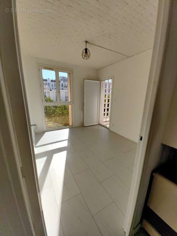 Appartement à MARSEILLE-9E