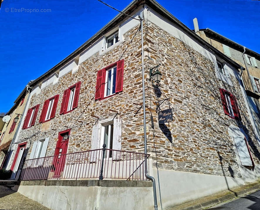 Maison à CUXAC-CABARDES