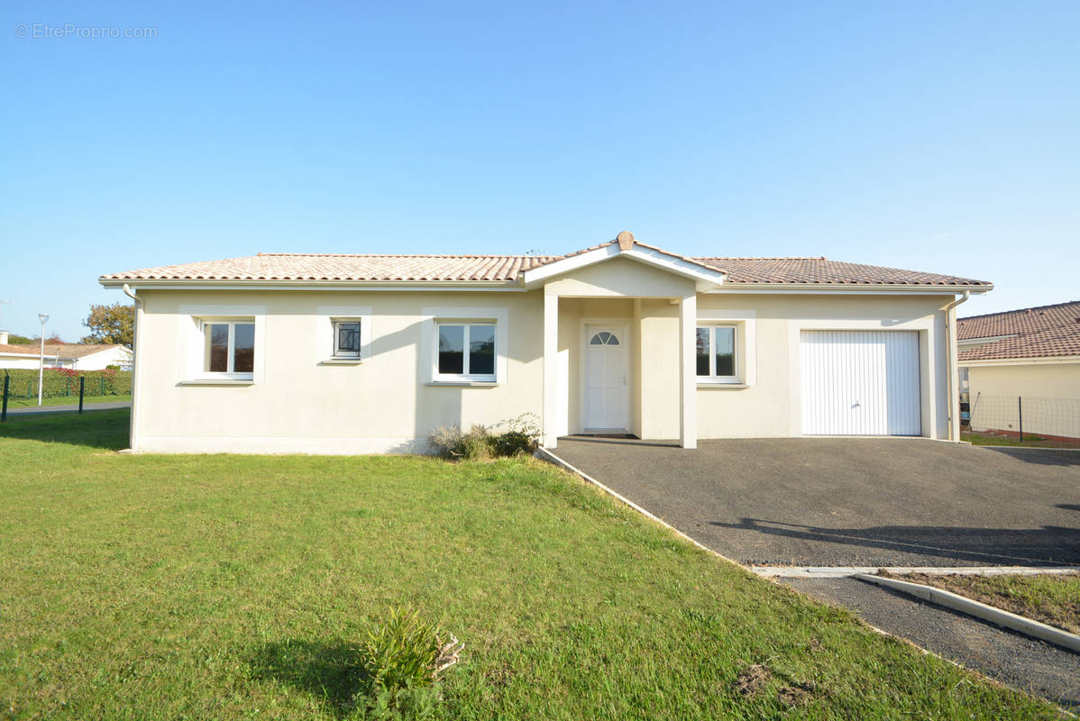 Maison à LACANAU