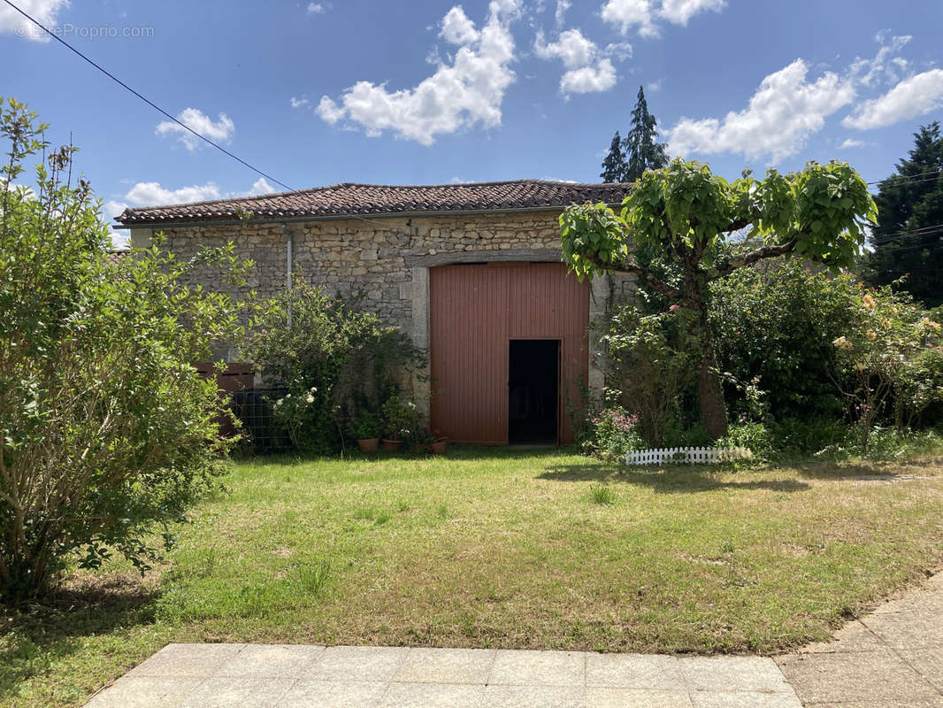 Maison à LA ROCHEFOUCAULD