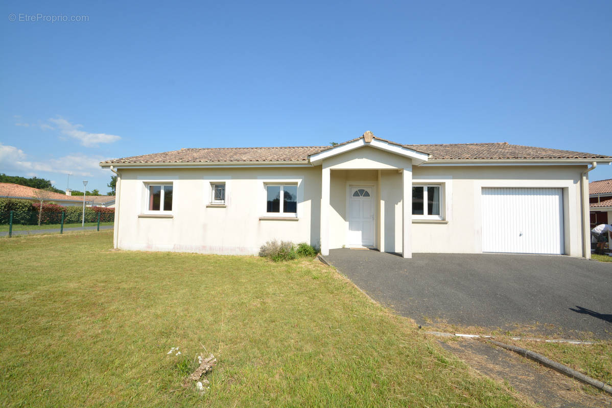 Maison à LACANAU