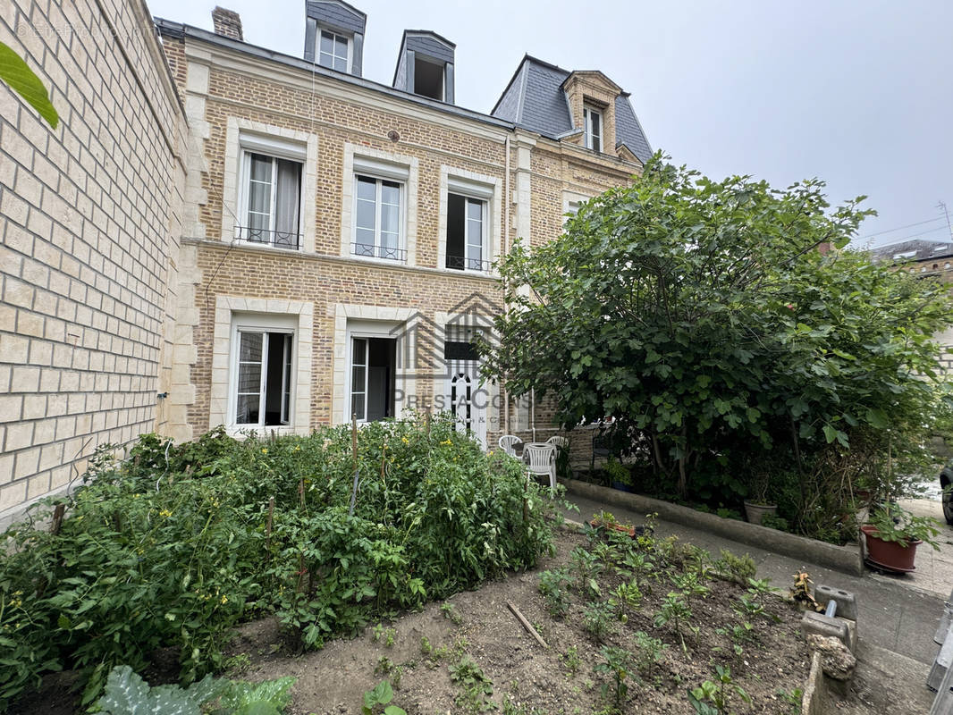 Maison à ELBEUF