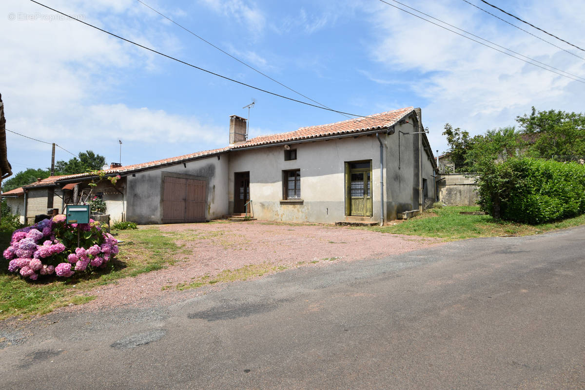 Maison à SAINT-SORNIN